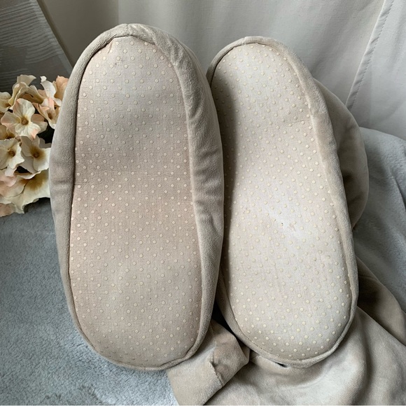Restoration Hardware Slippers & Sack - Picture 6 of 7